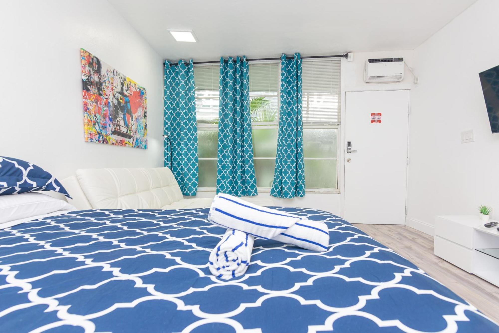 Ocean Drive Deco W/2 Queen Beds, Steps 2 Apartamento Miami Beach