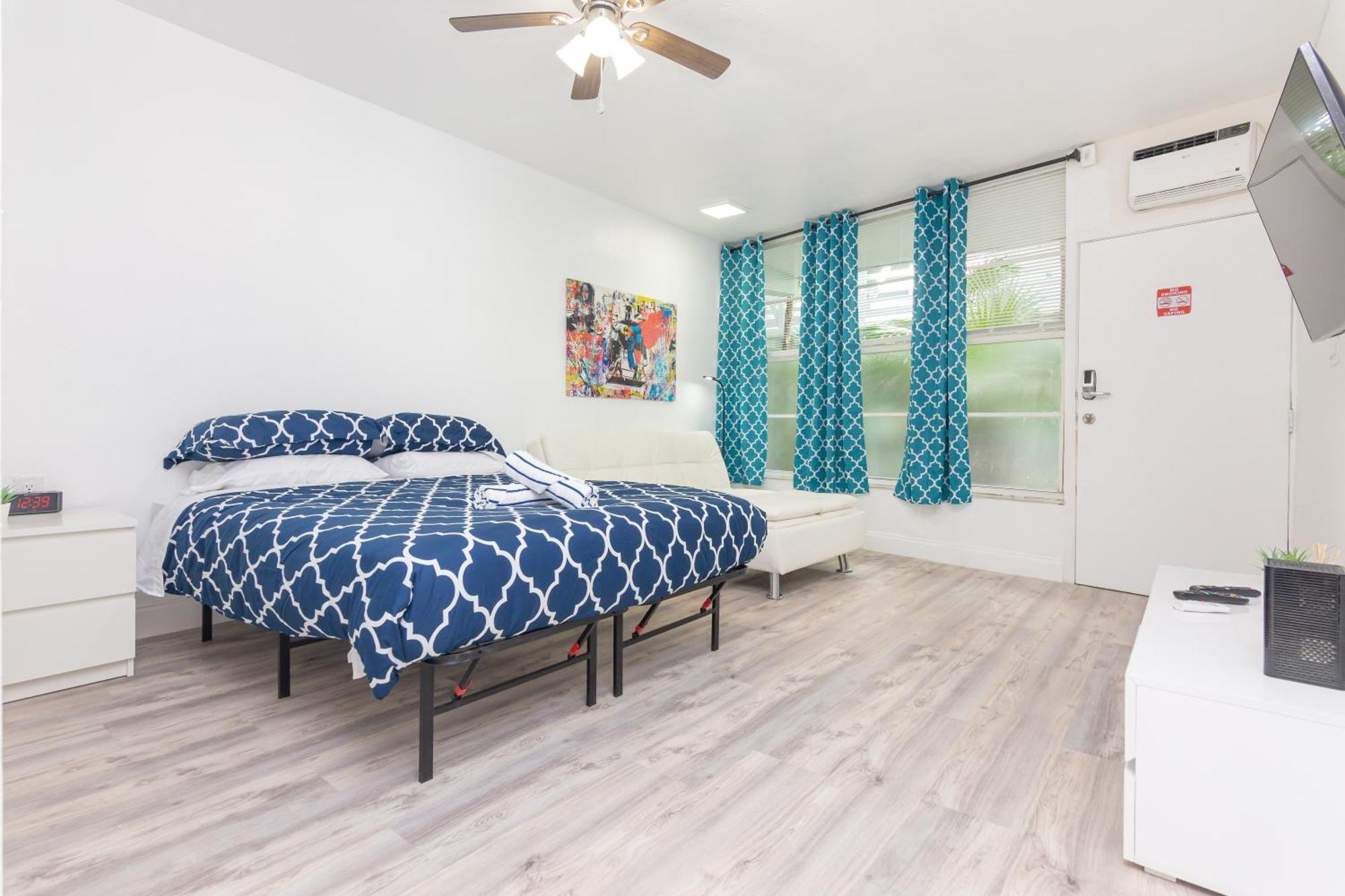 Apartamento Ocean Drive Deco W/2 Queen Beds, Steps 2 *
